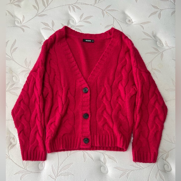 Dark pink button up cardigan sweater - Picture 2 of 8